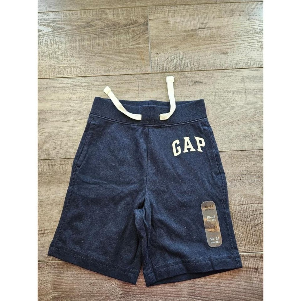 Baby gap shorts 18-24 mos